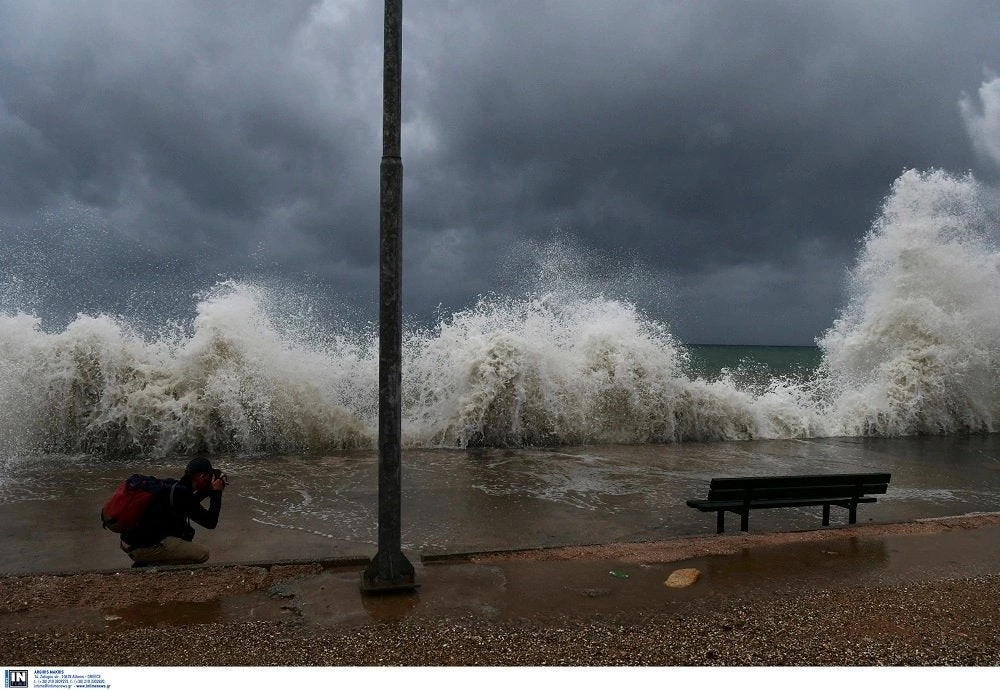 Καταστροφικό το πέρασμα του «Ζορμπά»: Εικόνες αποκάλυψης σε Αργολίδα-Κορινθία – Πού θα «χτυπήσει» σήμερα ο κυκλώνας